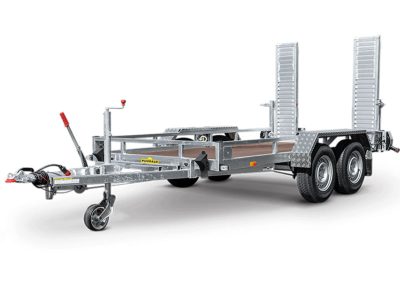 Baumaschinentransporter